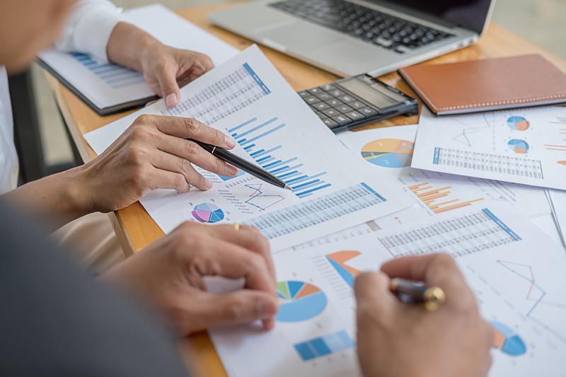 Taxe à la consommation et service de paie Montréal
